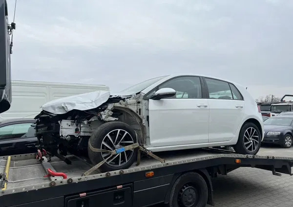 wielkopolskie Volkswagen Golf cena 23500 przebieg: 101000, rok produkcji 2017 z Pleszew